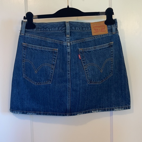 Levi’s Denim Skirt - Size 31 - Picture 7 of 9